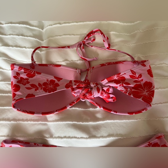 Ardenes Swimsuit - Picture 2 of 3